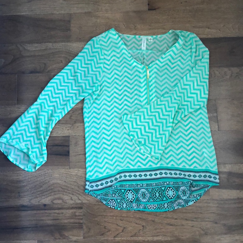 Green shear chevron shirt